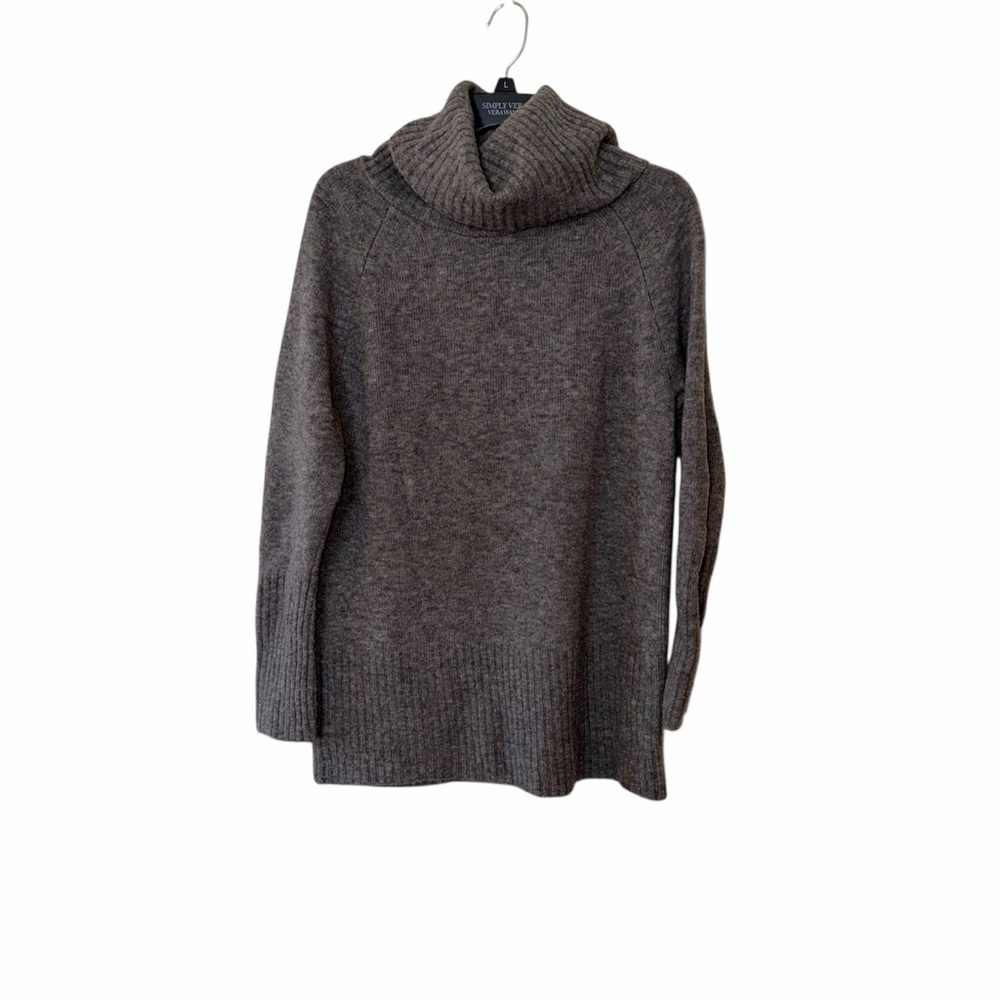 Banana Republic gray merino wool turtle Neck Sweater size small